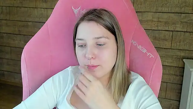 Chat XXX en directo de TinnaBurton