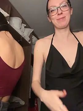 RussianGirls_: онлайн-секс-чат