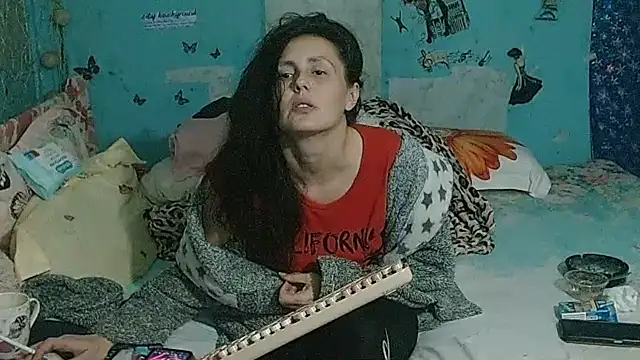 brighteyes77 即時 XXX 聊天