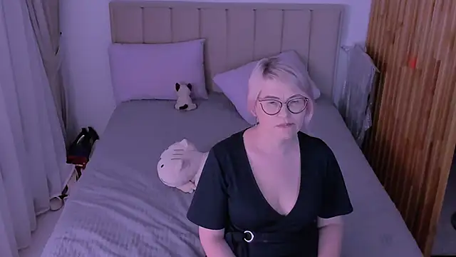 sabrinamacmarren's Webcam Show