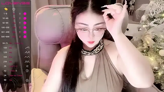 Monica-666888- 现场XXX聊天