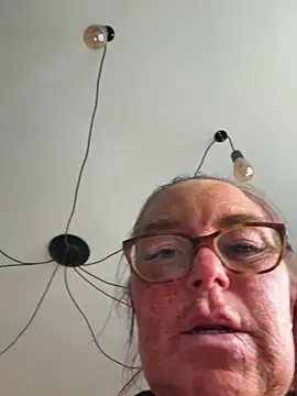 Pertunjukan Kamera Web Angel-LinaX