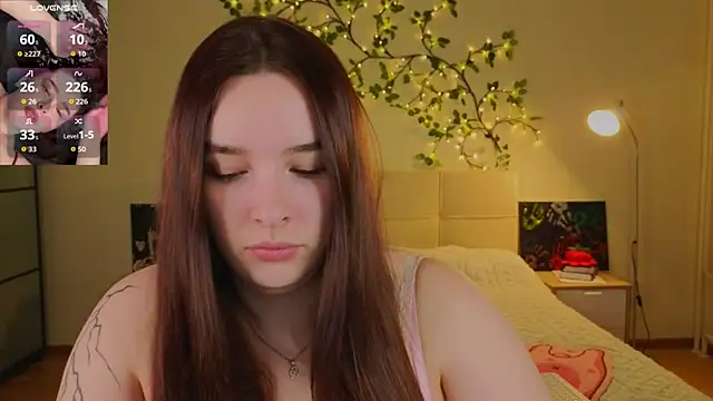 Iwi_wi_wi's Live XXX Chat