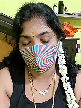 Tamil_Mithra Adlı Modelin Web Kamerası Şovu