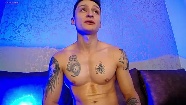 DIEGO_JONES: онлайн-секс-чат