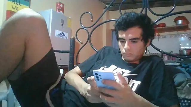 Ortiz3404's Live XXX Chat