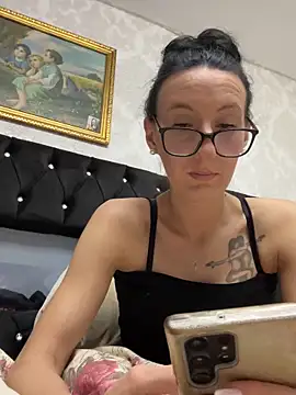 Emi_RoseMaus Webcam-Show
