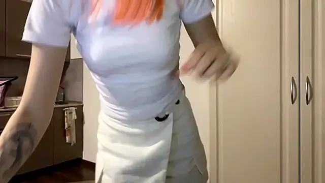 EmilyHein – Live XXX-chat