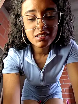 morocha231's Live XXX Chat