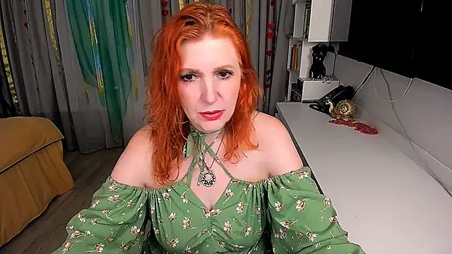 Chatroom XXX en direct de Almaz-Fire-Fox-One