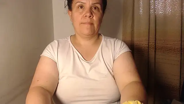 agathamiller01 – Naživo XXX chat