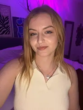 CherryyCheeks' Webcam Show