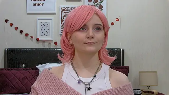 Chatroom XXX en direct de KellyStone