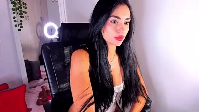 AnnieSofiia 라이브 XXX 채팅