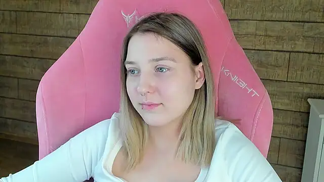 Chatroom XXX en direct de TinnaBurton