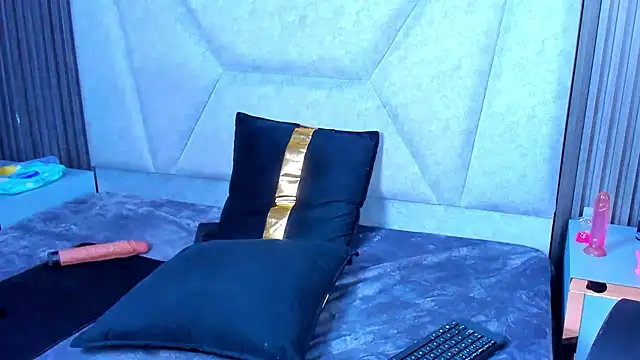 GraceAlexa12's Live XXX Chat