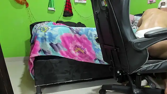 Arian_Pervert: απευθείας συνομιλία ΧΧΧ