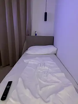 Hannah-2007 Adlı Modelin Canlı XXX Sohbeti