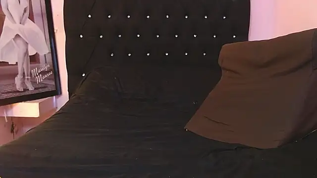 kittybonxx's Live XXX Chat