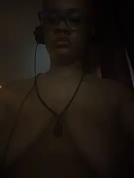 Czat XXX na żywo – nickytheehawtie