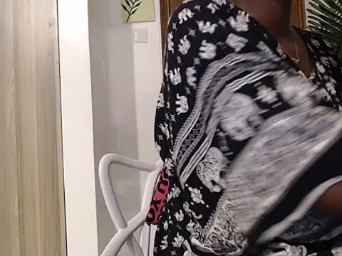 Chatroom XXX en direct de black___ghodess