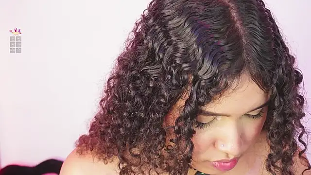 Chatroom XXX en direct de EloiseSweetxx