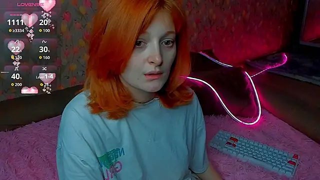 Chatroom XXX en direct de FoxyDemure