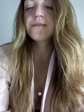 Živý XXX chat KattyLuuu