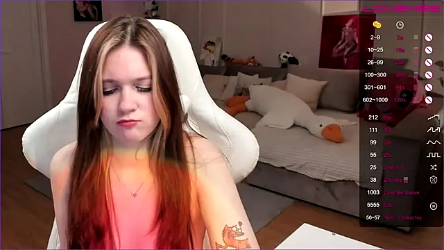 Frau_Lina Chat XXX in diretta