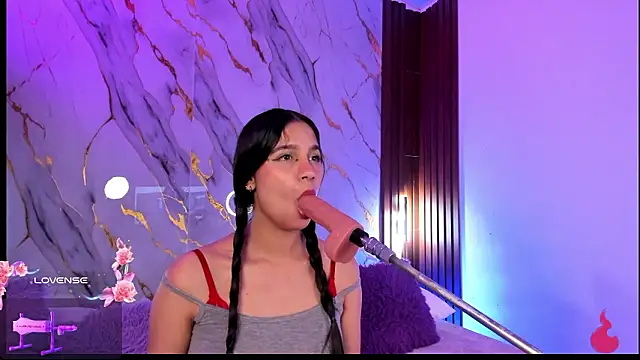 Emmiicute Chat XXX in diretta