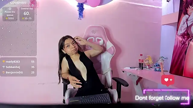 دردشة CharlotteMuller الجنسية المباشرة