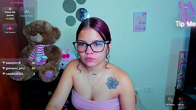 Chat XXX ao vivo de Ema__Luna