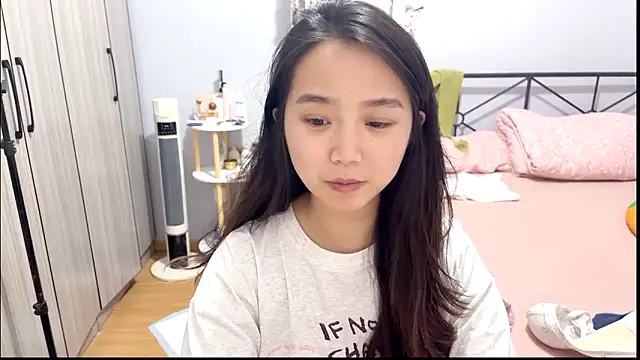 Hmm_0303's Live XXX Chat