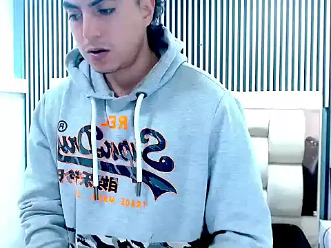 Онлайн чат XXX Alex_Wolft