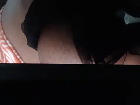 Lucia-boobs: διαδικτυακό σόου στην κάμερα