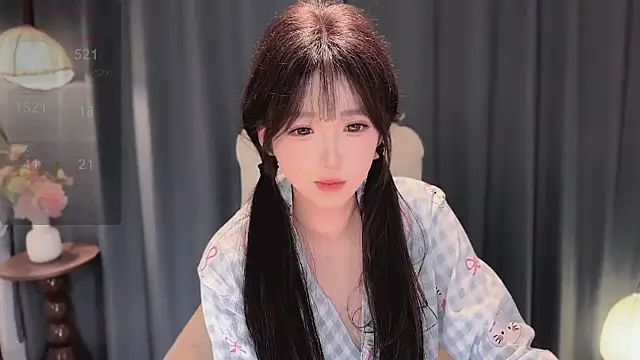 Yaiyigirl Show in webcam