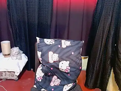 Czat XXX na żywo – ExoticBigcockQueen