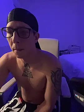 TitanNoir Chat XXX live