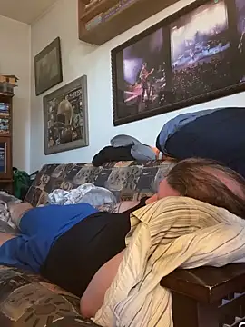 Stephanie1984: διαδικτυακό σόου στην κάμερα