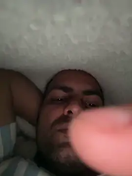 Show modela hardlysuck na web-kameri