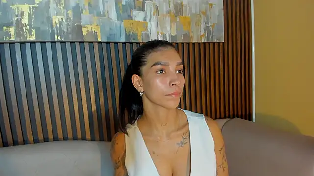 Chat XXX en directo de LauraAristizabal