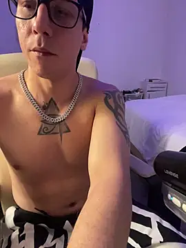 TitanNoir Live XXX-chat