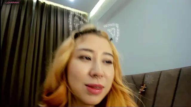 Czat XXX na żywo – gigi_meii