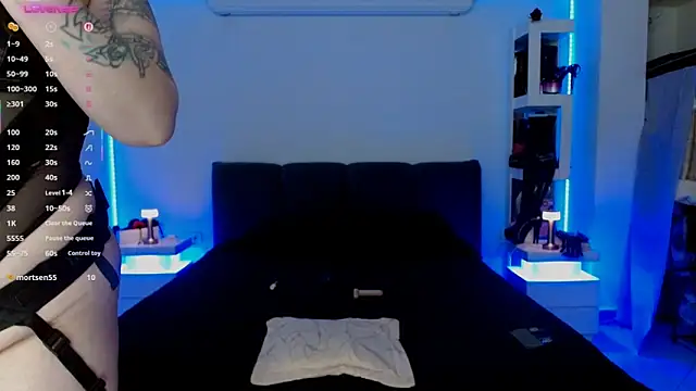 erika_sukubo Chat XXX in diretta