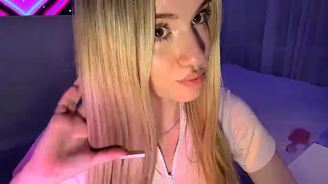 Between_Eeys Chat XXX in diretta