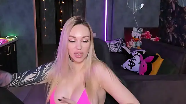 Blckmirrorr Chat XXX in diretta