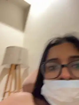 UnsoiledSmeltery's Live XXX Chat