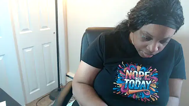 دردشة Sexymona1218 الجنسية المباشرة