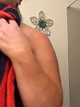 Show modela JESS_LOVES na web-kameri