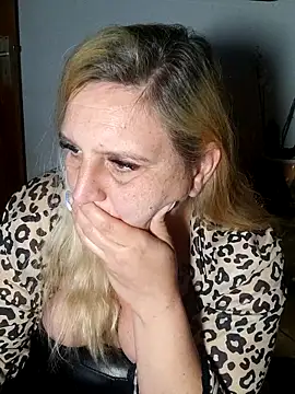 BecciDeluxe's Live XXX Chat